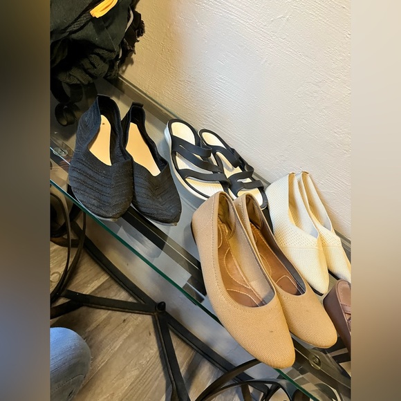 (6 Pair Bundle) Women’s Flats/sandals/Loafers Size 8 US - ALL PAIR INCLUDED - Picture 3 of 11